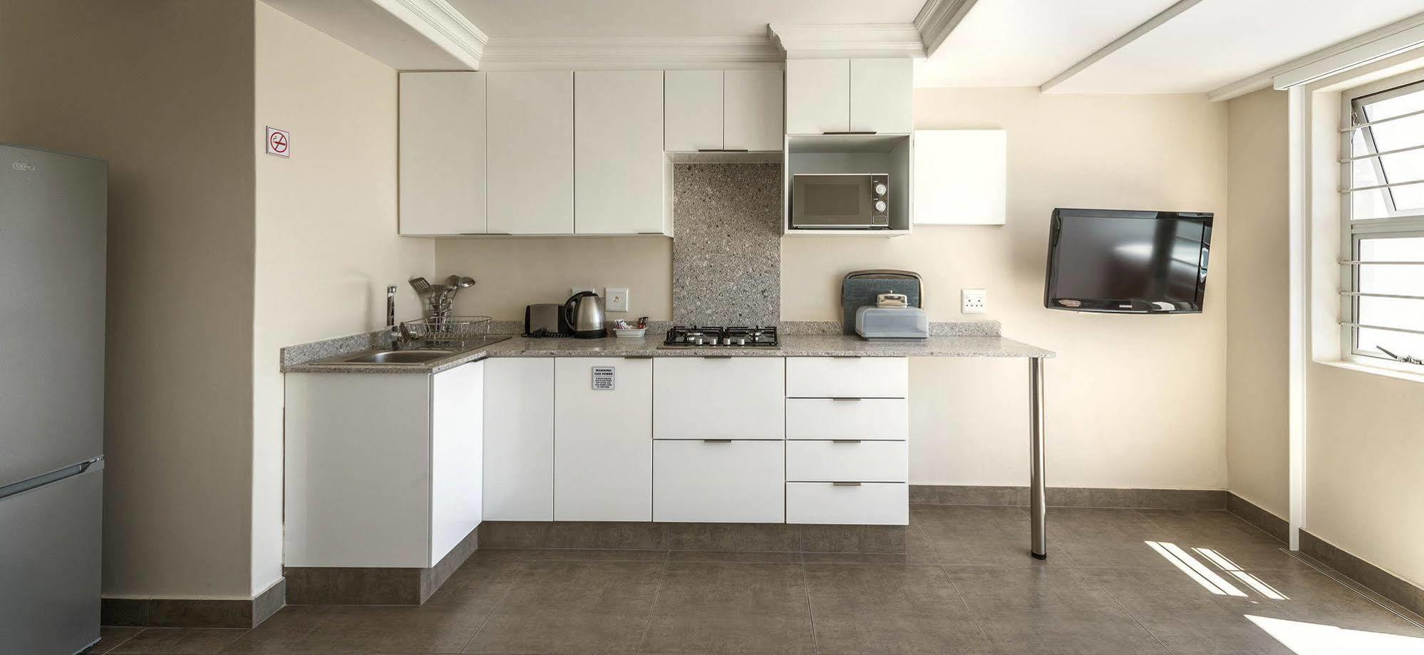 Inverness Cape Town Luaran gambar